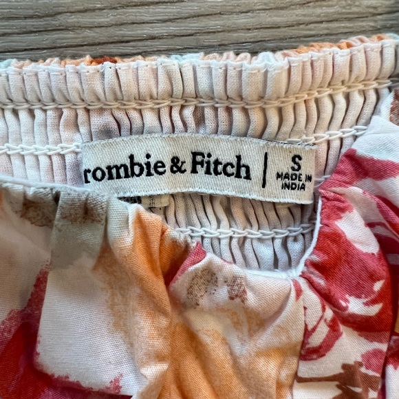 Abercrombie & Fitch - Ruffle Poplin Crop Top - Picture 4 of 4